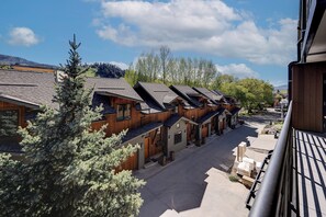 Property grounds - ALP2E | Downtown | A/C | Pet Friendly | Great Views | Ski Locker at Base (Steamboat Springs)