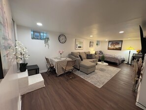 Living area - Elegant Studio Escape for Two (Philadelphia)