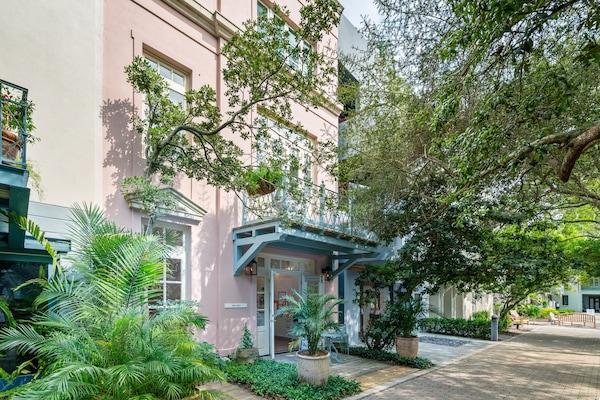 WELCOME TO RUSKIN ROSE IN SEASIDE, FLORIDA!