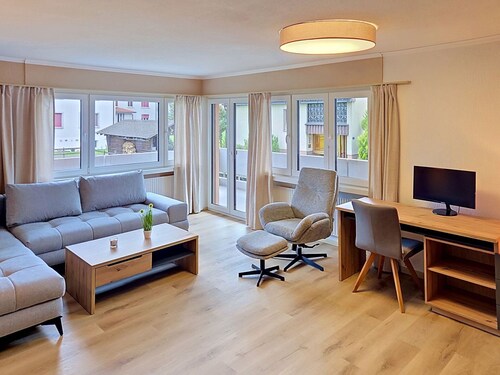 Cosy apartment for 4 people with WIFI, TV, balcony, pets allowed and panoramic view