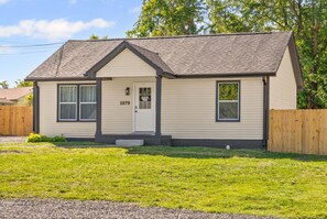 Exterior - Extended Stay Near Fort Campbell | 2BR (1579 Mary Beth Ln) (Clarksville)