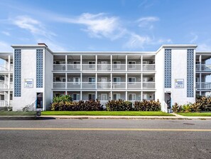 Exterior - Two bedroom condo with outdoor pool! Summer Winds E103 (Ocean City)