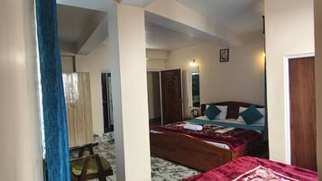 Family Room, Balcony, Mountain View