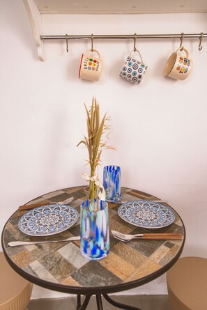 Dining - Mykonian Bliss Studio by ΜΡS (ΜΥΚΟΝΟΣ)