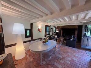 Dining - Vrbo Property (Quetteville)