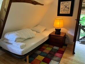 In-room safe, iron/ironing board, free WiFi, bed sheets - Property in Calvados (two houses) with heated swimming pool (Quetteville)