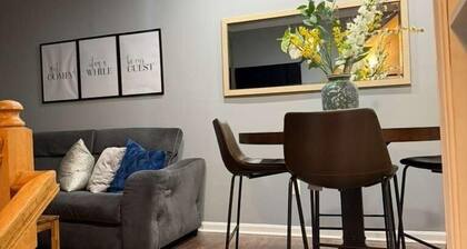 Charming 3-bedroom townhome with AC in wonderful Laurel