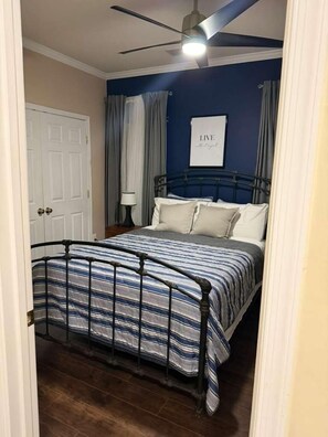 Room - Charming 3-bedroom townhome with AC in wonderful Laurel (Laurel)