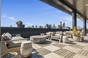Terrace/patio - Unique 1BR King Rooftop Gym Old City WD 625 (Philadelphia)