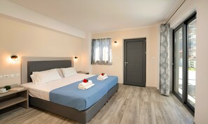 In-room safe, travel cot, WiFi