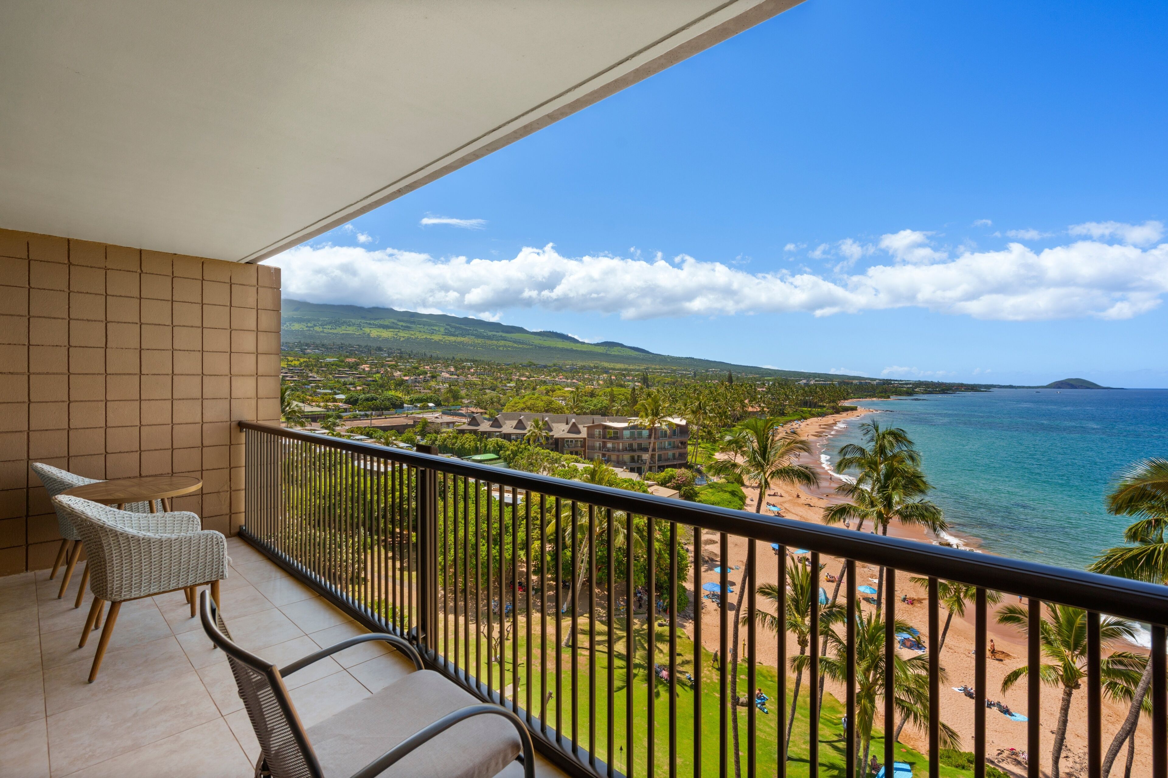 Condo, 2 Bedrooms | Property grounds