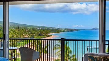 Condo, 2 Bedrooms | Interior