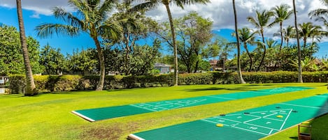 Condo, 2 Bedrooms | Sports court