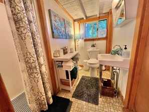 Villa, 2 chambres | Salle de bain | Serviettes fournies