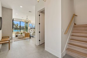 Interior - Barefoot Beach House A 3 Bedroom Townhouse (St. George)