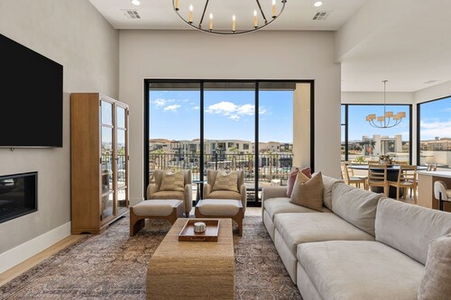 Barefoot Beach House C 3 Bedroom Condo
