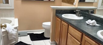 3-bedroom condo in Westlake. Near Crocker Park. 15 minutes away from Airport.