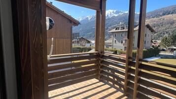 Basic Apartment, Mountain View | Terrace/patio
