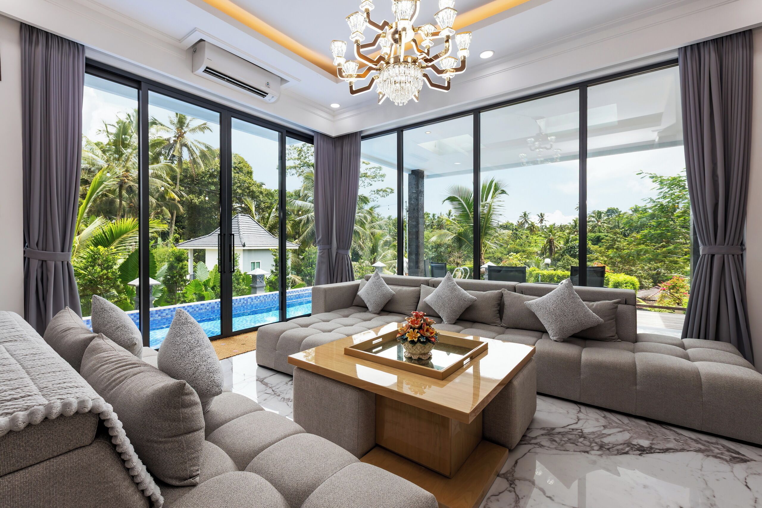 Design-villa - 3 soveværelser - privat pool - bakkeudsigt | Interiør