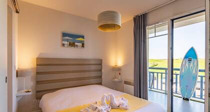 Oceanfront Duplex Retreat in Biscarrosse