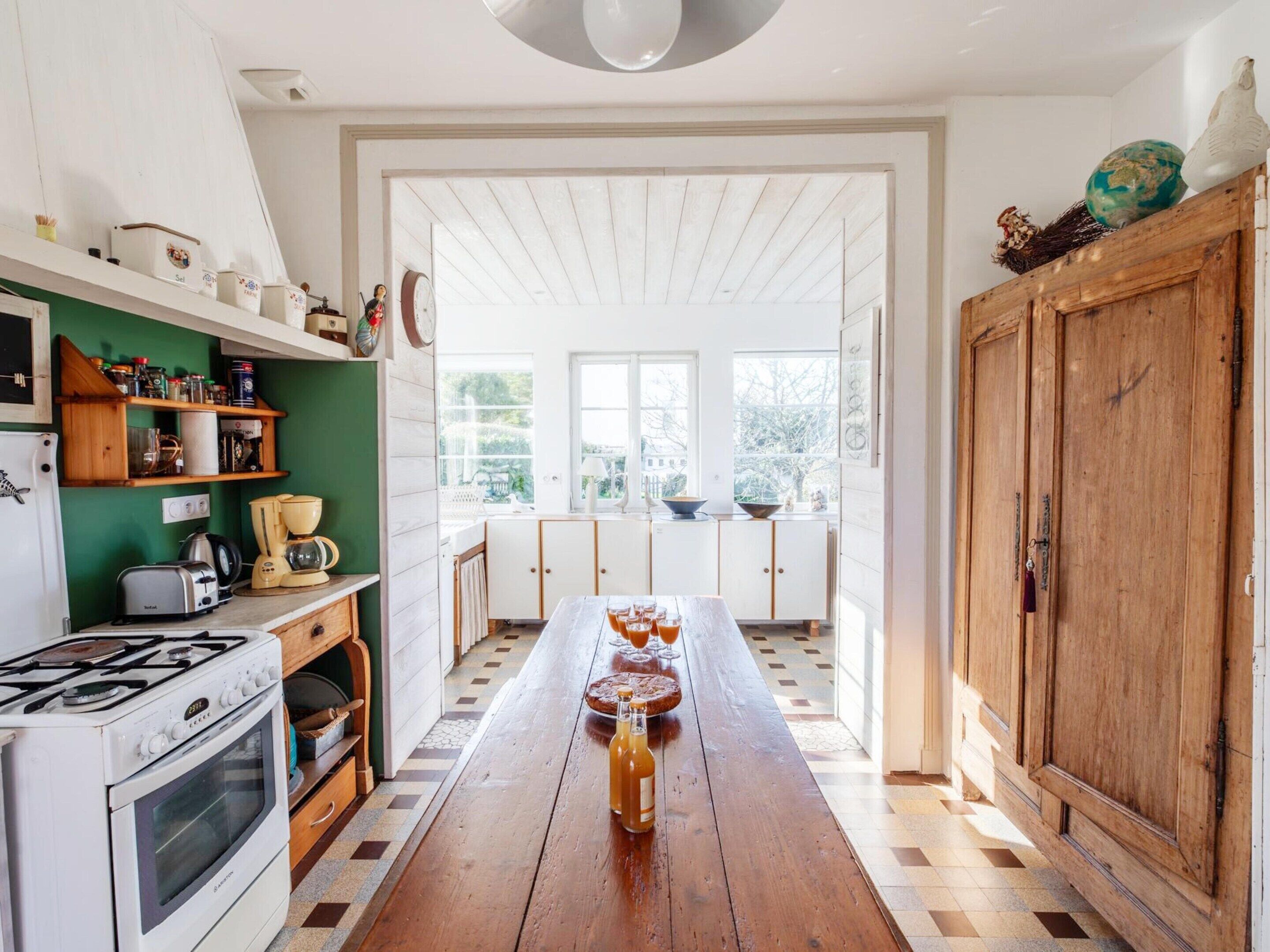 House | Private kitchen | High chair