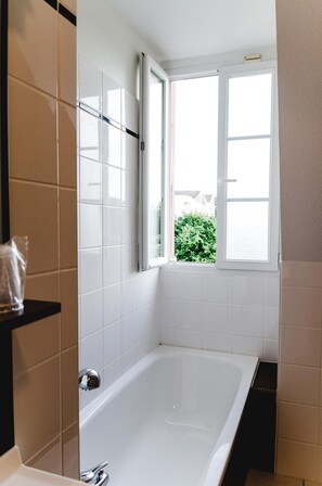 Apartemen | Kamar mandi