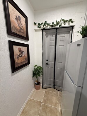 Interior - Serene Garden Studio w/Pool (Naples)