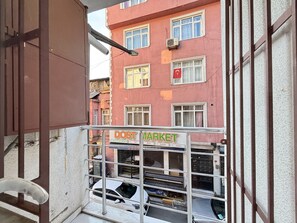 Property grounds - Modern 2BR Apt in Taksim (Istanbul)