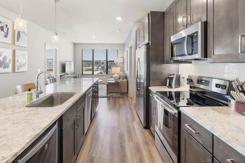 Apartment (2 Bedrooms) | Private kitchen | Fridge, coffee/tea maker
