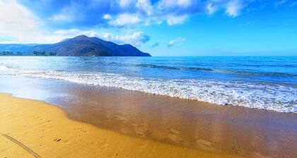 Pnoe Beachside Studio