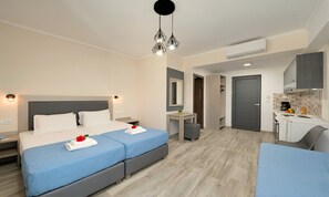 In-room safe, travel cot