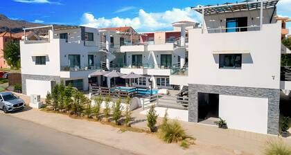 Pnoe Beachside Studio