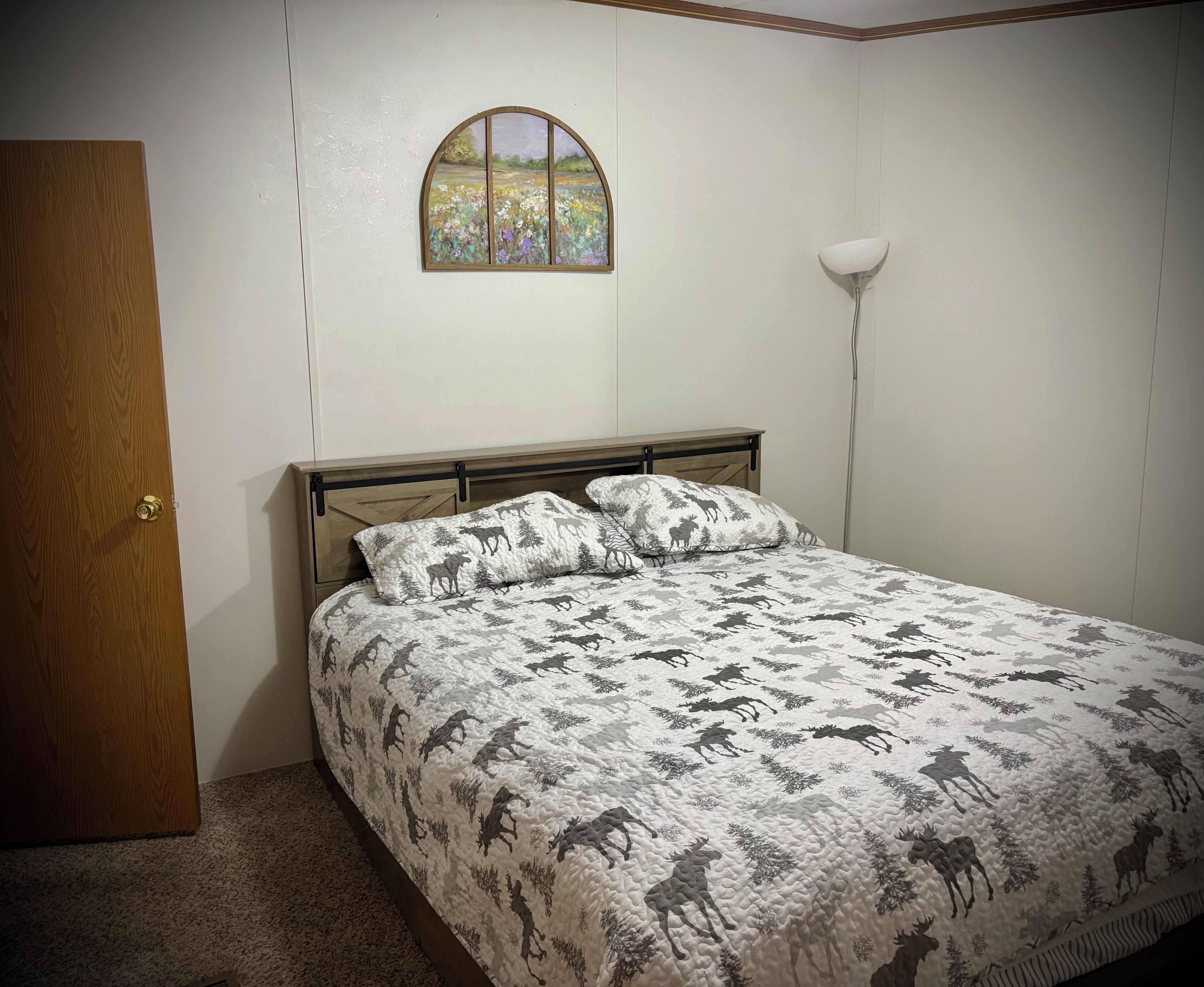 Desk, iron/ironing board, free WiFi, bed sheets