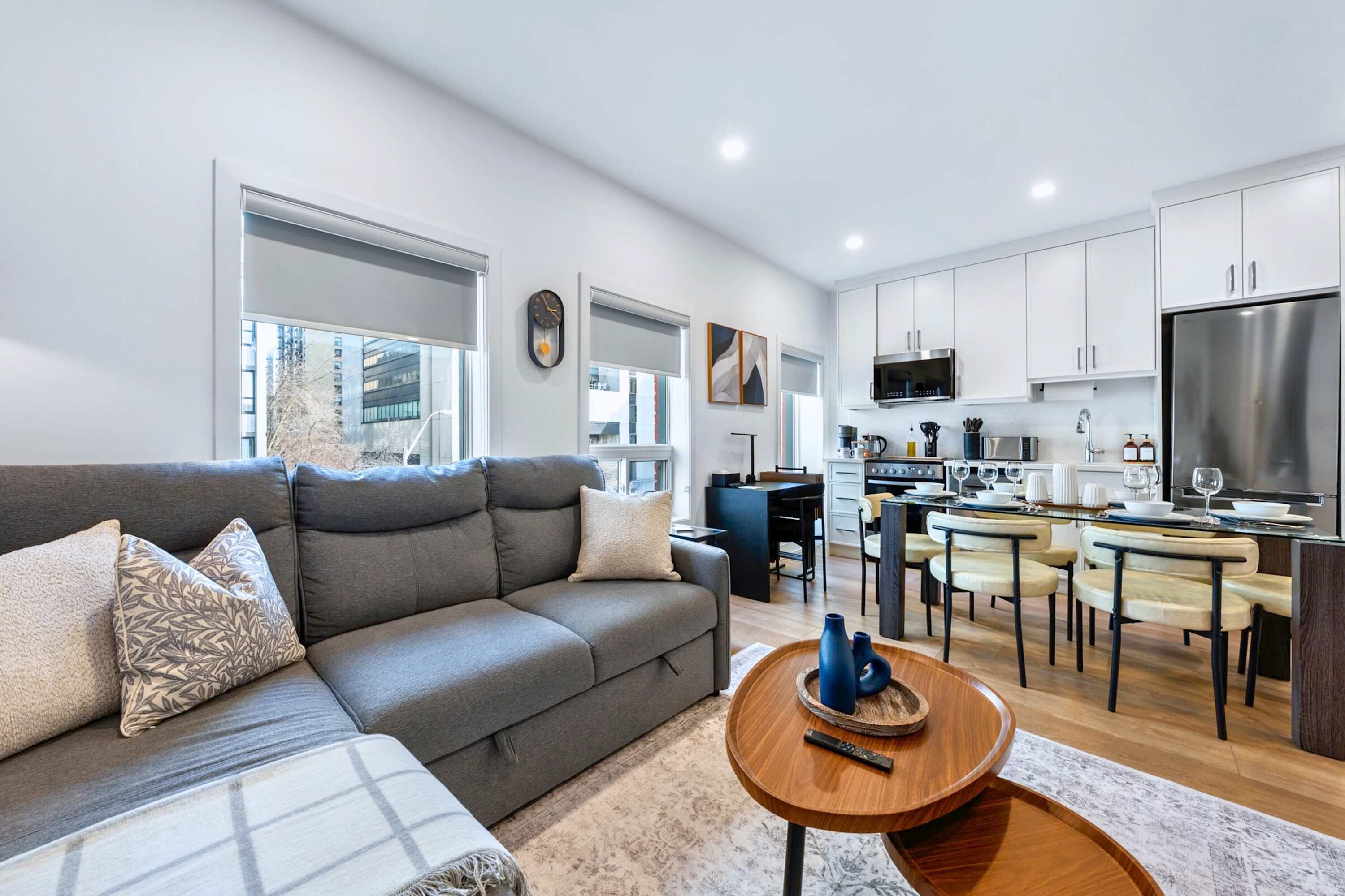 Studio (3 Bedrooms) | Interior