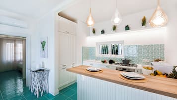 Apartamento conforto, vista para o mar | Cozinha privada