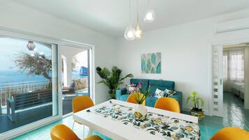 Appartement Confort, vue mer | Restauration