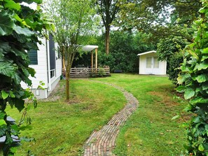 House | Garden - Vechtdal Chalet de Eik (Rheezerveen)