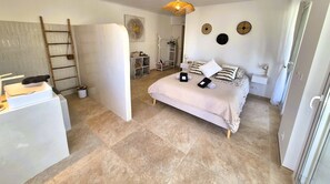 Iron/ironing board, internet, bed sheets - Esprit Provence Grande Villa Piscine Jardin & Mer (La Seyne-sur-Mer)