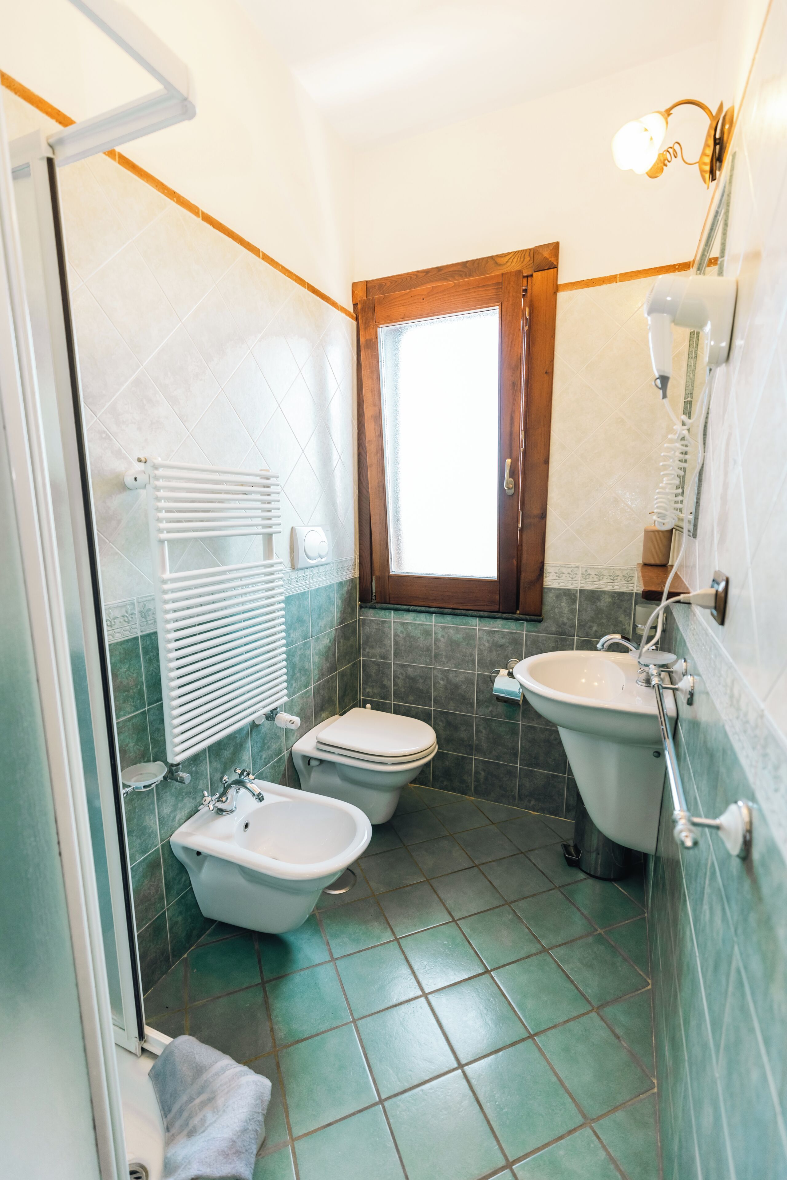 Classic Room, Balcony, Sea View | Bathroom