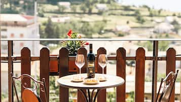 Classic Room, Balcony, Sea View | Outdoor dining