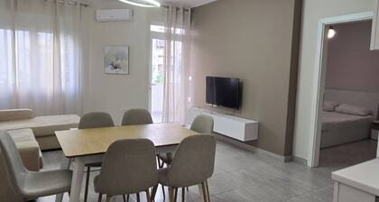 Tirent Apartment - Komuna e Parisit 3