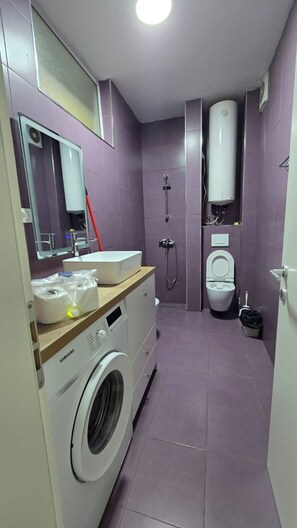 Apartment | Bathroom - Tirent Apartment - Komuna e Parisit 3 (Tiranë)
