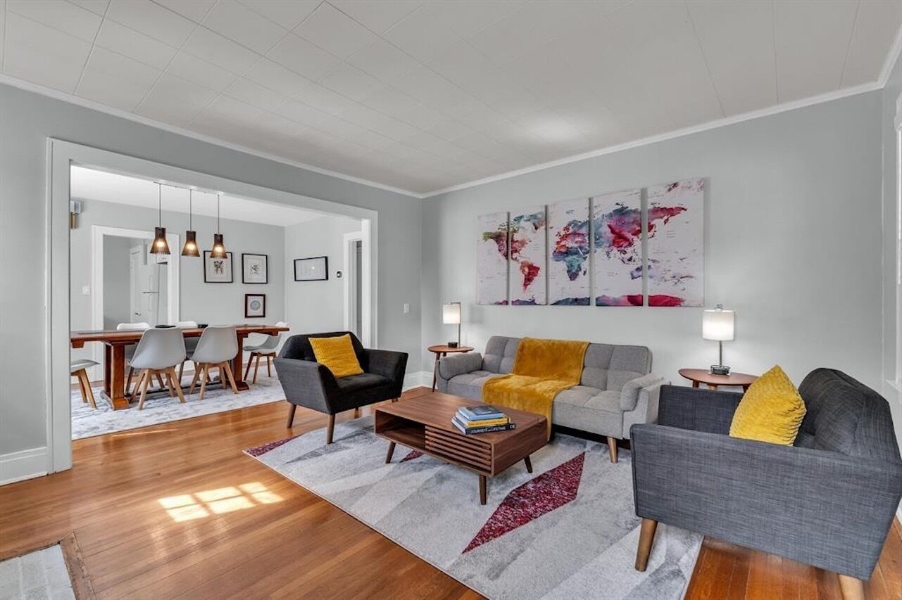 The Vellonia - Ann Arbor Cottage. Cozy 2-bedroom 3 Beds At Unique Place - Ann Arbor, MI