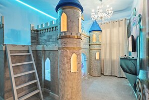6 bedrooms, Internet, bed sheets - 6BR Luxury Villa Paradiso Grande near Disney (Orlando)
