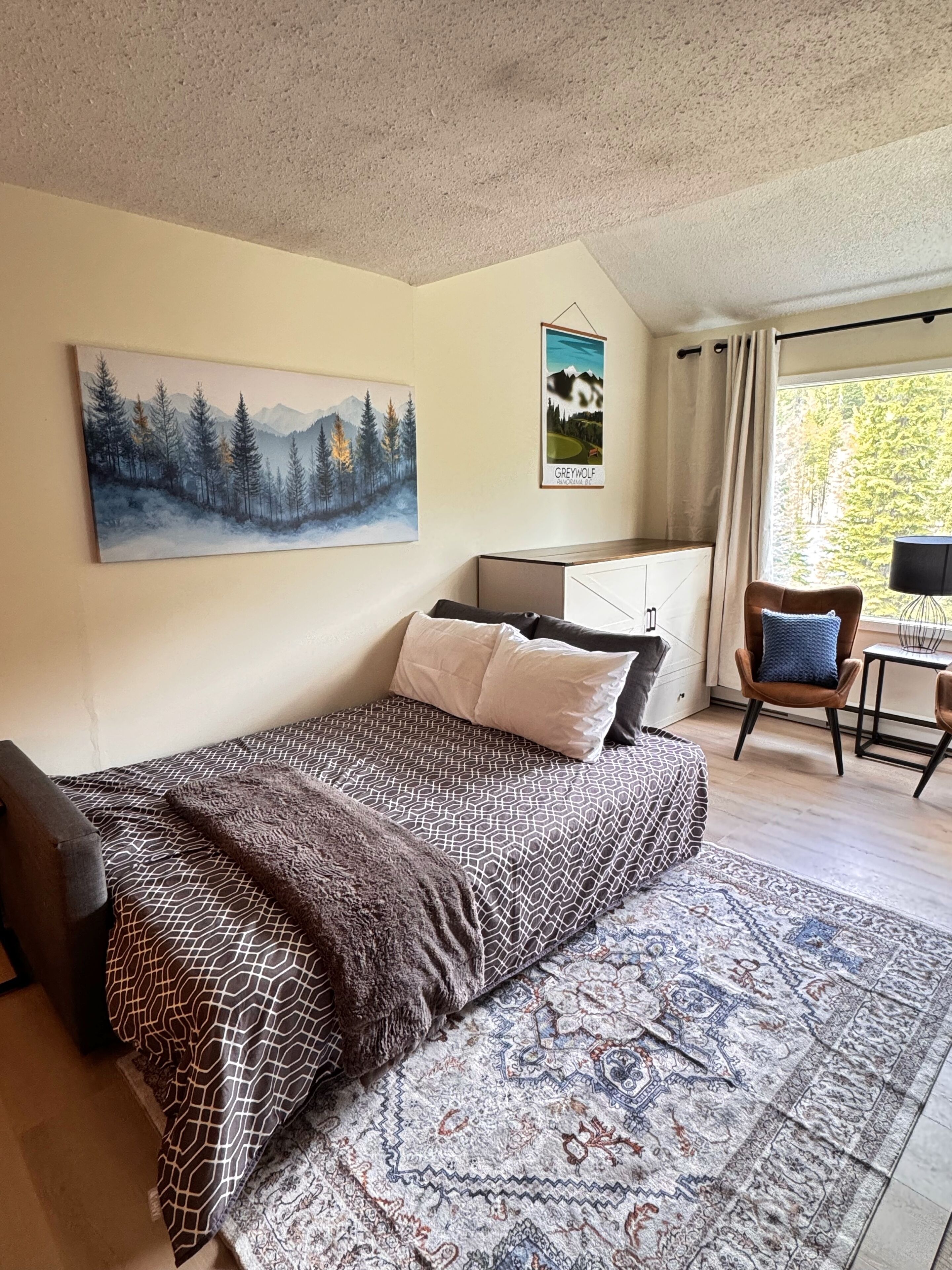 1 habitación, tabla de planchar con plancha, wifi y ropa de cama 