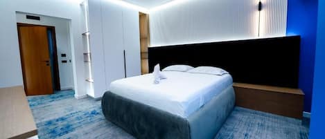 Deluxe Double Room, Courtyard View | Egyptian cotton sheets, premium bedding, down duvets, memory-foam beds