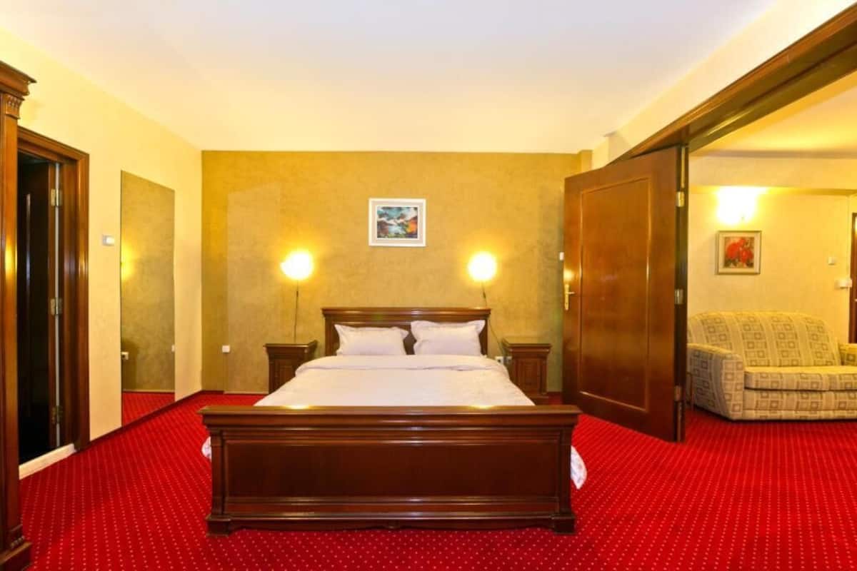 Suite superior, vistas a la ciudad | Sábanas de algodón egipcio y ropa de cama de alta calidad