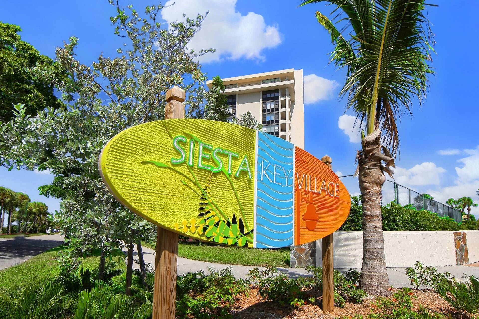 Siesta Key Village is home to many great restaurants, shops, and bars