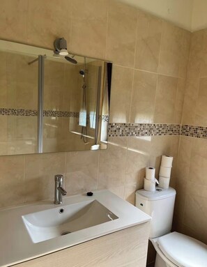 Bathroom - Nice house with private swimming pool (Labruja)