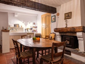 Dining - La Catounière - Village house, magnificent view (Mons)